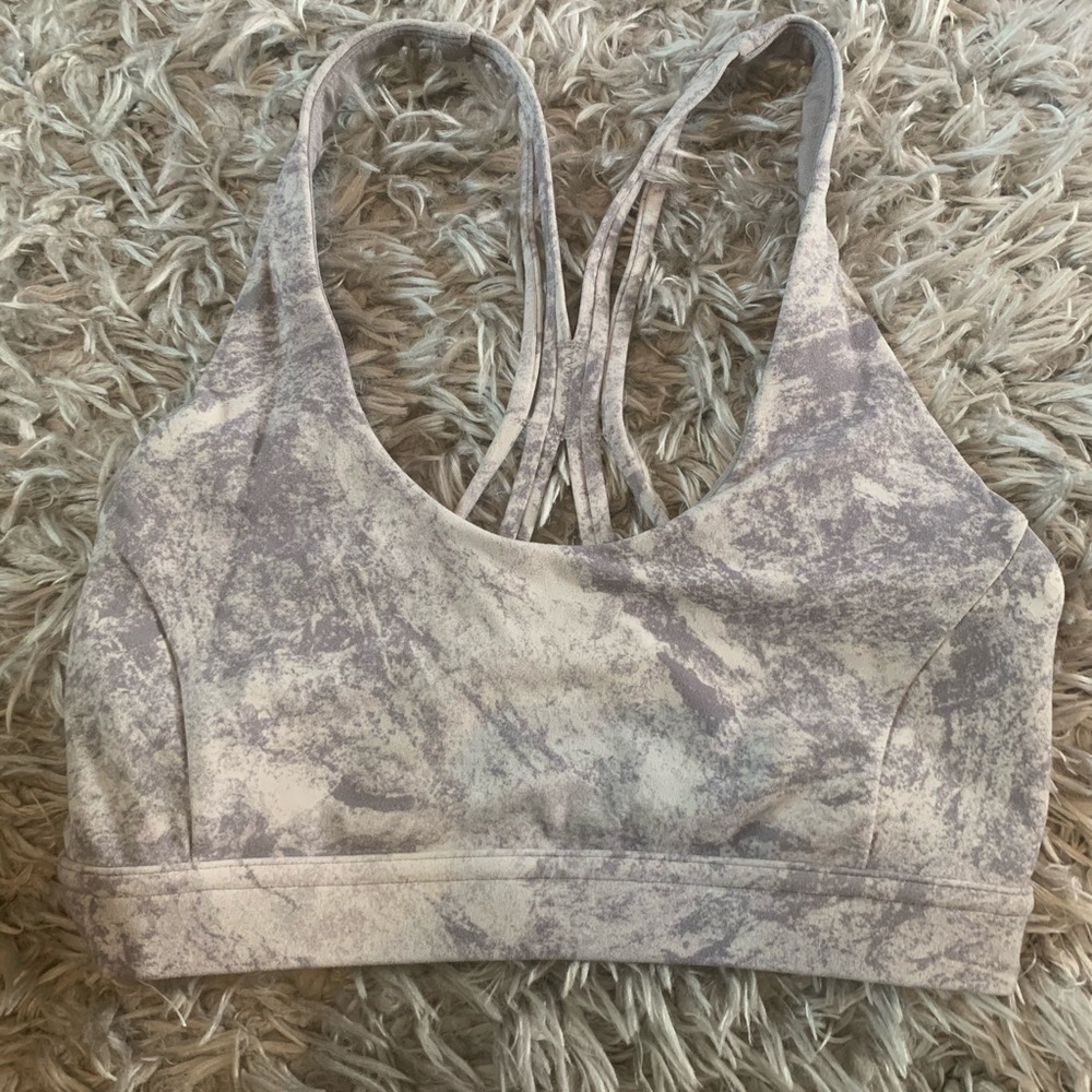 Lululemon sports bra